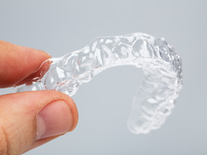 東京の歯医者、高輪歯科の睡眠歯科医療サービス、オーラルスリープ™のナイトガード