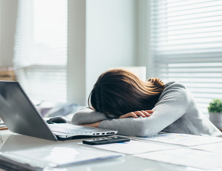 東京の歯医者、高輪歯科の睡眠歯科医療サービス、オーラルスリープ™の、大人の睡眠障害